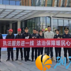 湖南湘江新区创新普法形式 推动城管法律知识深入社区和工地
