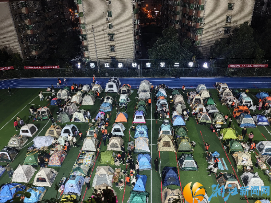 科学探索、校园寻宝、星空夜市，西江奇妙夜点亮童年美好！