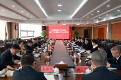 学习贯彻党的二十届四中全会精神市委宣讲团报告会暨芙蓉区委理论学习中心组第十二次集体（扩大）学习举行