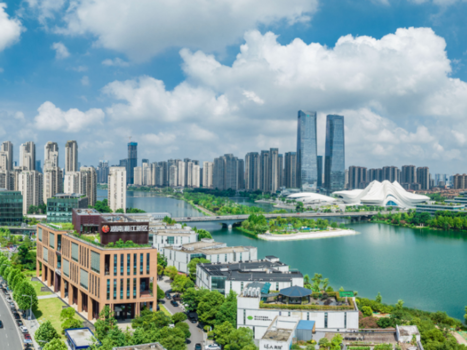 当AI能秒回答案，我们为什么还要读书？湘江新区这场活动给出答案