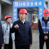 曾超群:加强高层建筑消防安全管理 切实保障人民群众生命财产安全