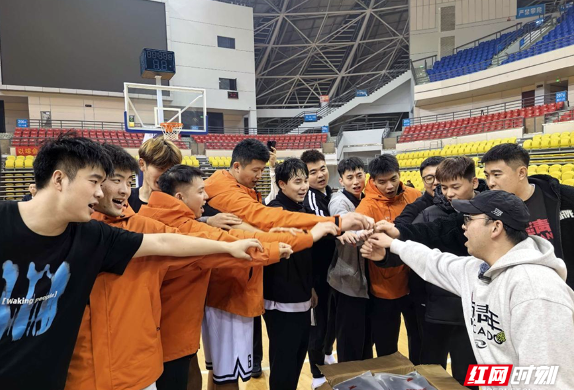 首胜奖励5万元！岳阳创业者杨孝儒助力家乡球队征战湘BA