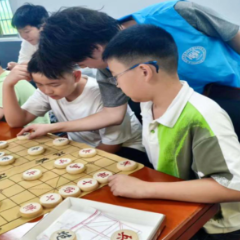 湖南多地开展暑期“护苗·绿书签行动” 书香润童心守护清朗成长路