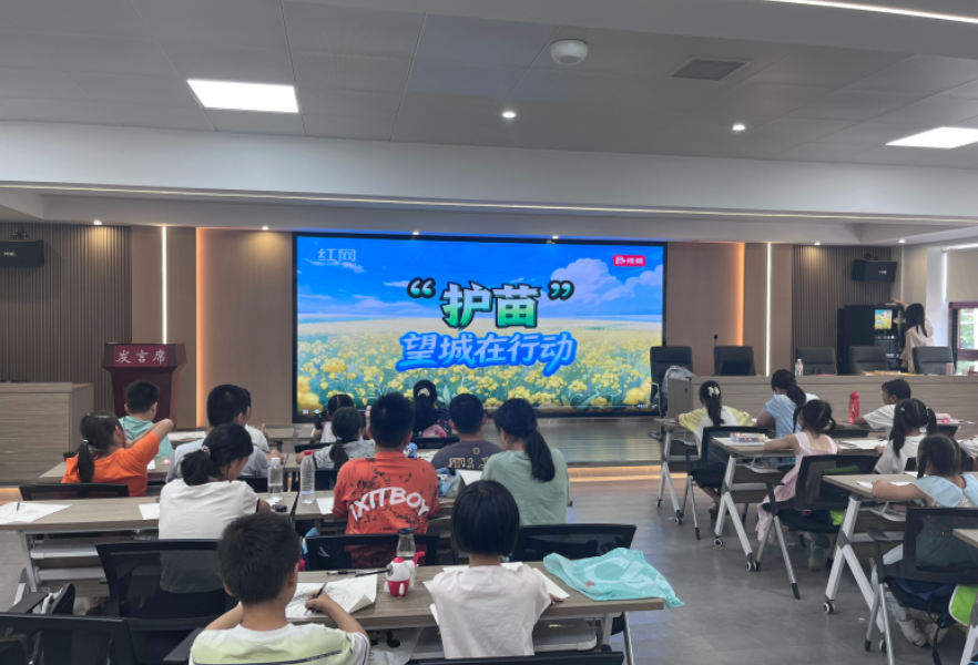 湖南长沙望城区多地开展“护苗·绿书签行动 ”