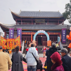 春节趣湖南丨走,去麻阳赶庙会!橙龙IP携非遗潮玩闹新春