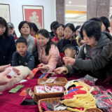 元宵猜谜热火朝天！这些灯谜，你也来试试？