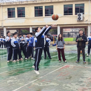 湘钢一中举行2026年高一年级“投篮王”比赛