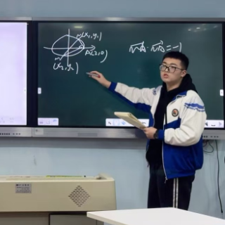 湘钢一中举办第五届数学“π”节学生解题讲题比赛