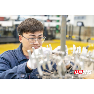 江南工业集团攻克阳极氧化工序质量顽疾