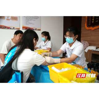 体检车开到“家”门口 省新业态劳动者移动体检首站走进湘潭
