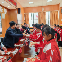 郴州市关工委赴桂东：红色薪火传 温情暖童心