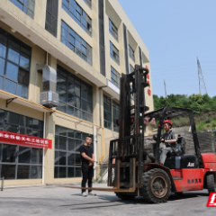 郴州技师学院：校企合作让学生足不出校拿双证