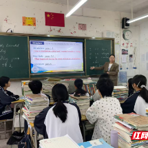 黄玉莲:三尺讲台守初心 芳华无悔育山苗