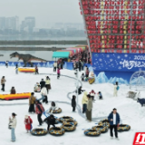 家门口乐享冰雪盛宴!常德柳叶湖侏罗纪冰雪大世界开门迎客