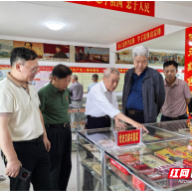 毛泽东堂侄毛坚平受邀赴永兴县红色文化展览馆讲红色故事