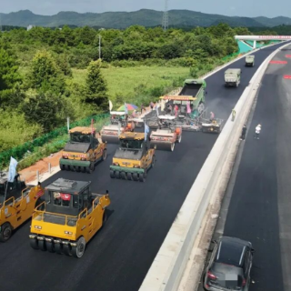 高温来袭,湖南高速在建项目全速推进