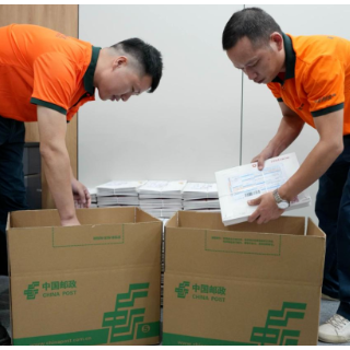 湖南邮政全面启动寄递服务保障工作 高考录取通知书收寄投递进入高峰期