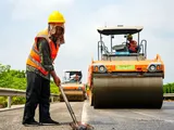 高温“烤”验下，衡阳高速养护施工跑出进度、守住安全