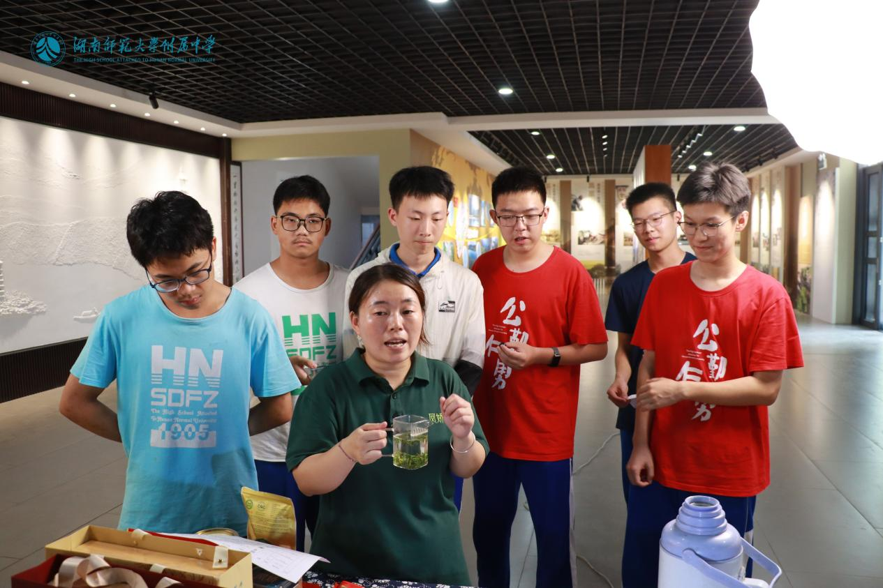 图片2.png 图片2.png