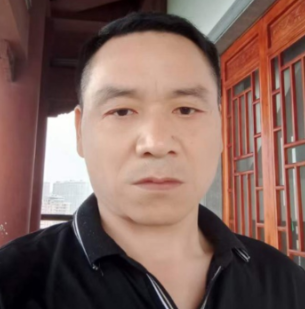 诗评丨陈啊妮:语言的哲学辨认与现实的互文