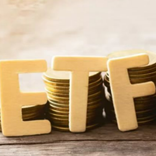 上半年ETF规模缩水 中小型公募借道主题ETF重构竞争格局