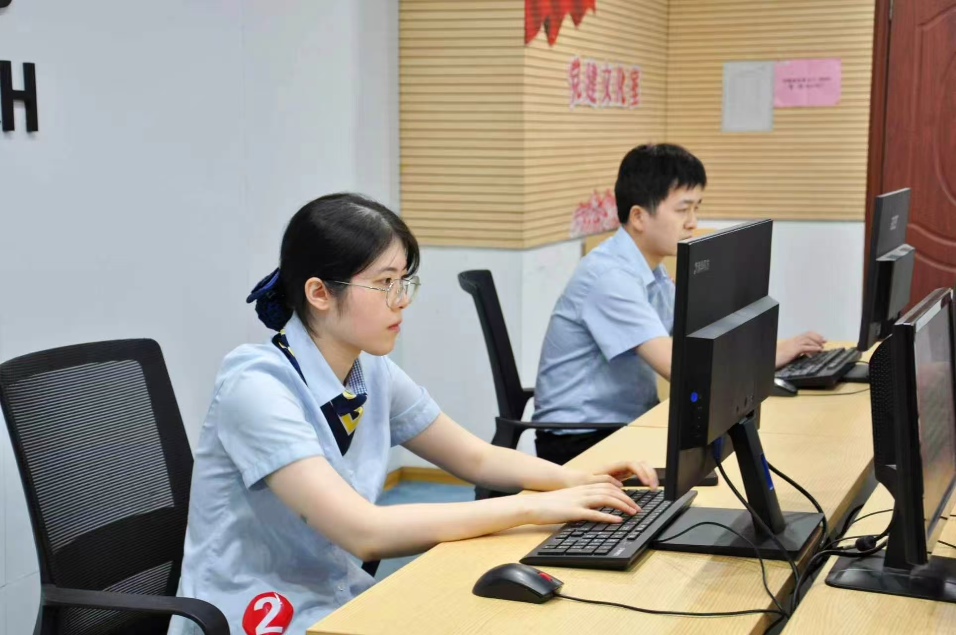 图片2.png 图片2.png