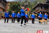 湖南交通职院乡村振兴工作队联合村两委共同举办“情暖重阳 敬老爱老”主题活动