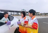 月满高速暖归途 长沙观音岩收费站开展中秋便民暖心活动