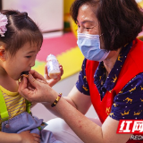 苏仙区志愿者到朝阳特校开展“同在蓝天下”助残志愿活动