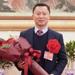 全国脱贫攻坚先进个人 | 肖冰:怀一颗初心 担一肩使命