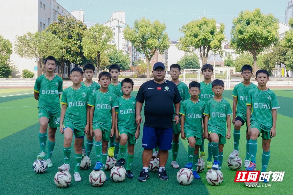 石门五小足球队_10.jpg