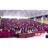 邵阳县：观《国礼》电影，悟爱国深情