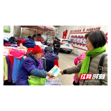 大祥区红旗路街道：禁毒宣传进社区 居民支持共参与