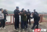 邵阳快警:挺身而出勇救轻生群众 担当奉献诠释为民初心