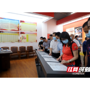双清：扶贫“战士”参展忆峥嵘立壮志