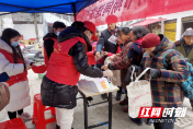 城步西岩镇：普法宣传进乡村 送法下乡暖人心