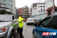 隆回交警：春运第一天 全力保安全