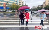 组图丨新邵：一抹“志愿红” 温暖一座城