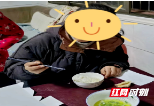 邵东一女子走失，民警助其回家