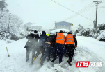 浴“雪”奋战 逆行出征!邵阳交通人坚守在抗冰除雪第一线