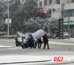 武冈:全力迎战冰冻雨雪天气,点赞风雪中的奉献坚守