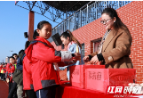 隆回县思源实验学校：8000余名师生捐献压岁钱资助贫困学生