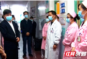 “5.12”国际护士节 佘芝云走访慰问一线护理人员