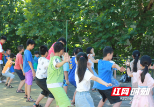 湖南学子暑期“三下乡”——让素拓教育在小学绽光彩