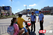 隆回交警：率先垂范 打造文明交通