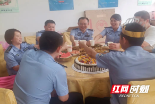 邵东公安从优待警暖警心