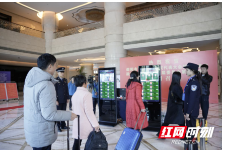 携民声、谋良策！邵阳市人大代表向大会报到