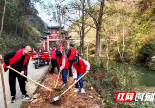 新宁县靖位乡：植树增绿 添美河岸