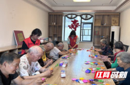 双清区开展“趣享银龄 乐享时光”关爱老年人康乐小组活动