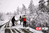 北塔交警积极应对恶劣天气确保道路安全畅通